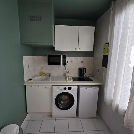 Spacieux 28m2 Avec Separee *