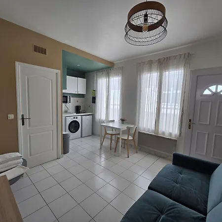 Spacieux 28m2 Avec Separee